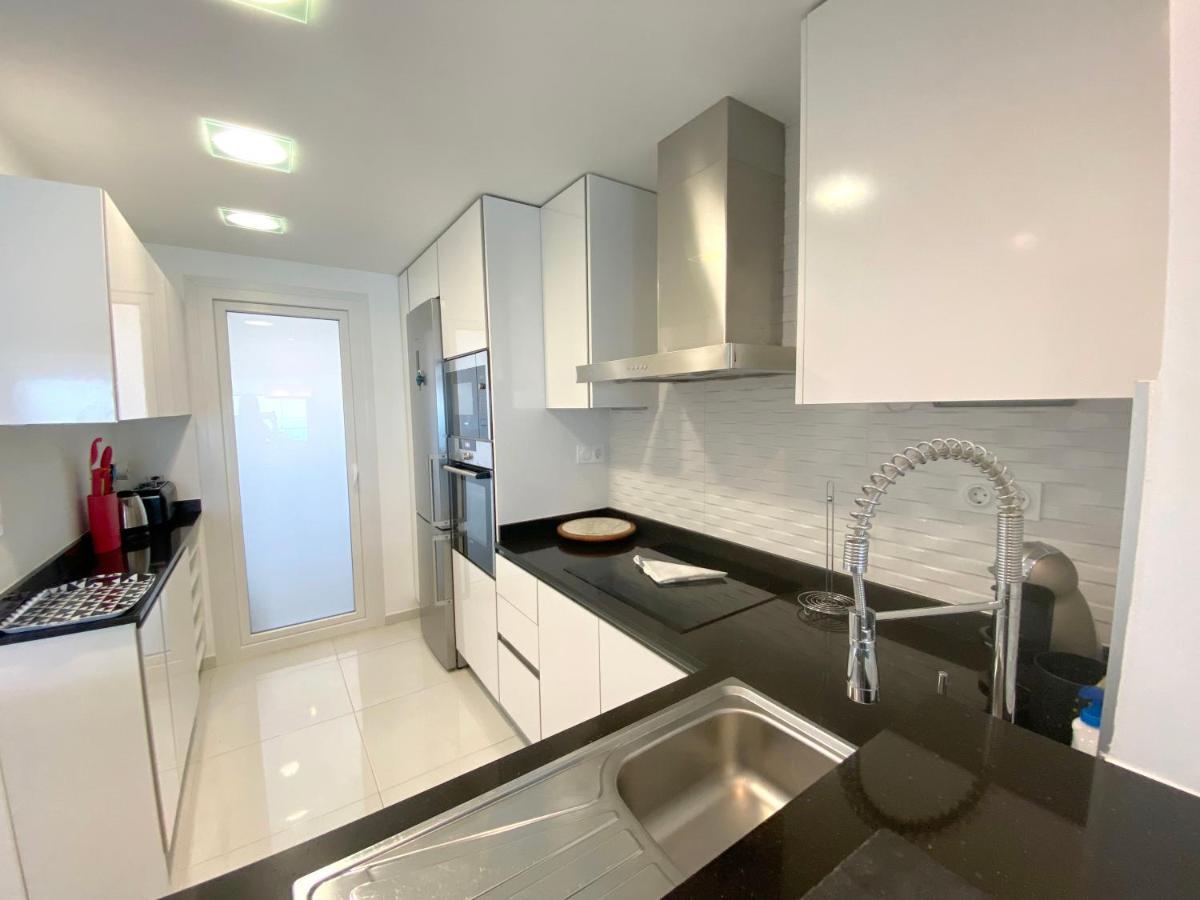Sea Senses - Punta Prima - Vista Al Mar Apartment ตอร์เรเวียคา ภายนอก รูปภาพ